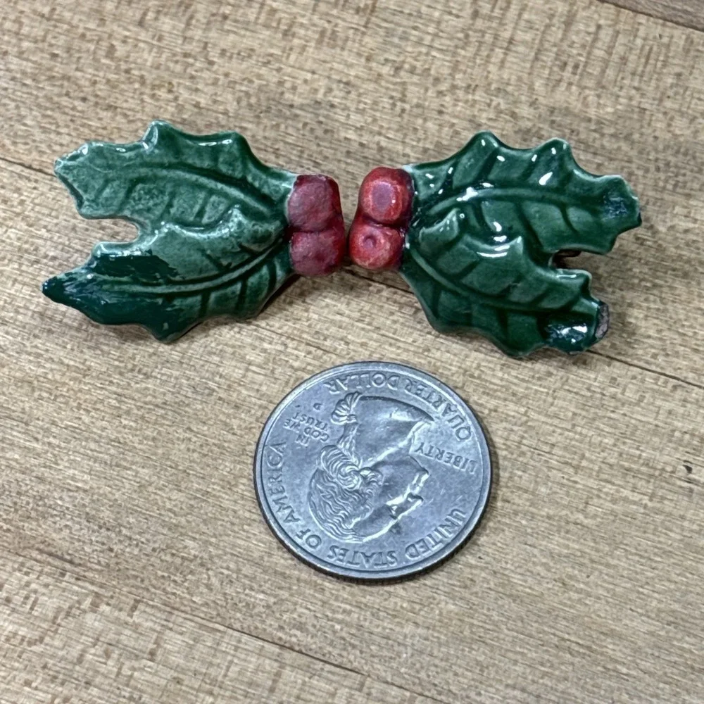 Vintage 1960s 70s Holland Mold Ceramic Holly Earrings Christmas Holiday Retro